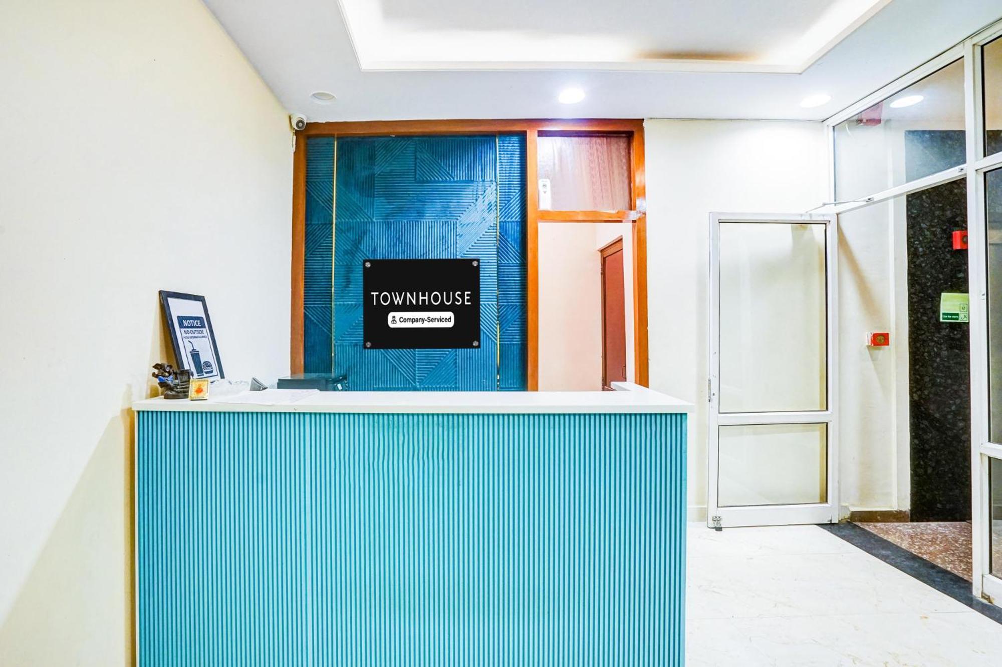 Super Townhouse Jagatpura Hotel Jaipur Exterior photo